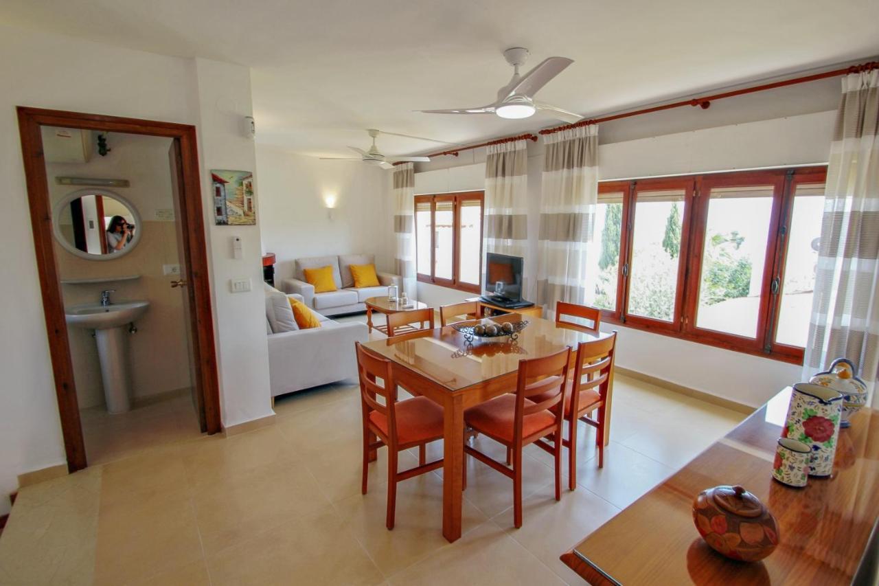 Tere - Holiday Home With Private Swimming Pool In קלפה מראה חיצוני תמונה